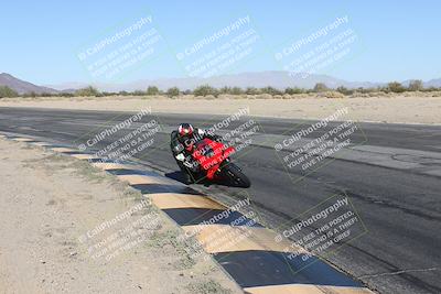 media/Dec-01-2025-Moto Forza (Mon) [[2daa91e15f]]/1-Advanced Group/Session 4 (Turn 10 Inside)/